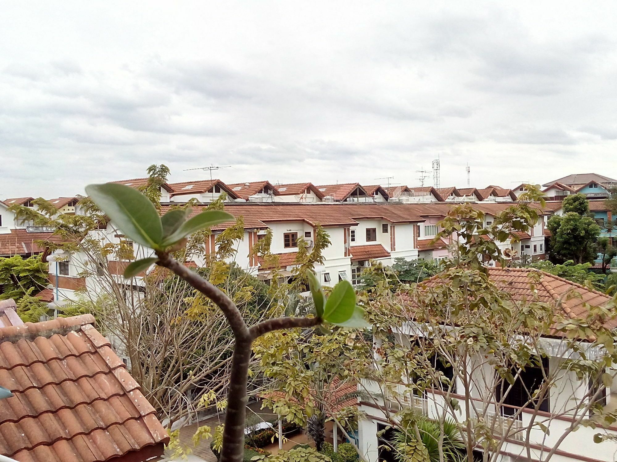A Joy House - Kaset Nawamin City Bangkok Exterior photo